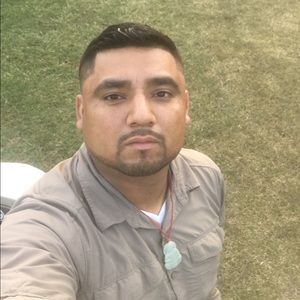 Meet your Posher, Carlos